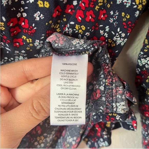 BeachLunchLounge Floral Pattern Pocket Button Down Collar Top Size Large - Picture 5 of 5